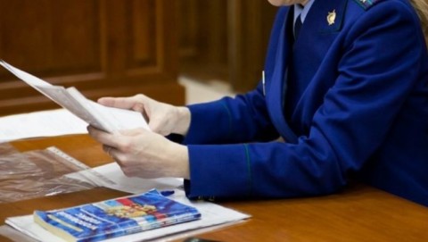 Прокурор Инжавинского района в судебном порядке обязал обеспечить работников местной больницы средствами индивидуальной защиты